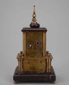 BORDSUR, sten samt mässing, 1900-talets början.