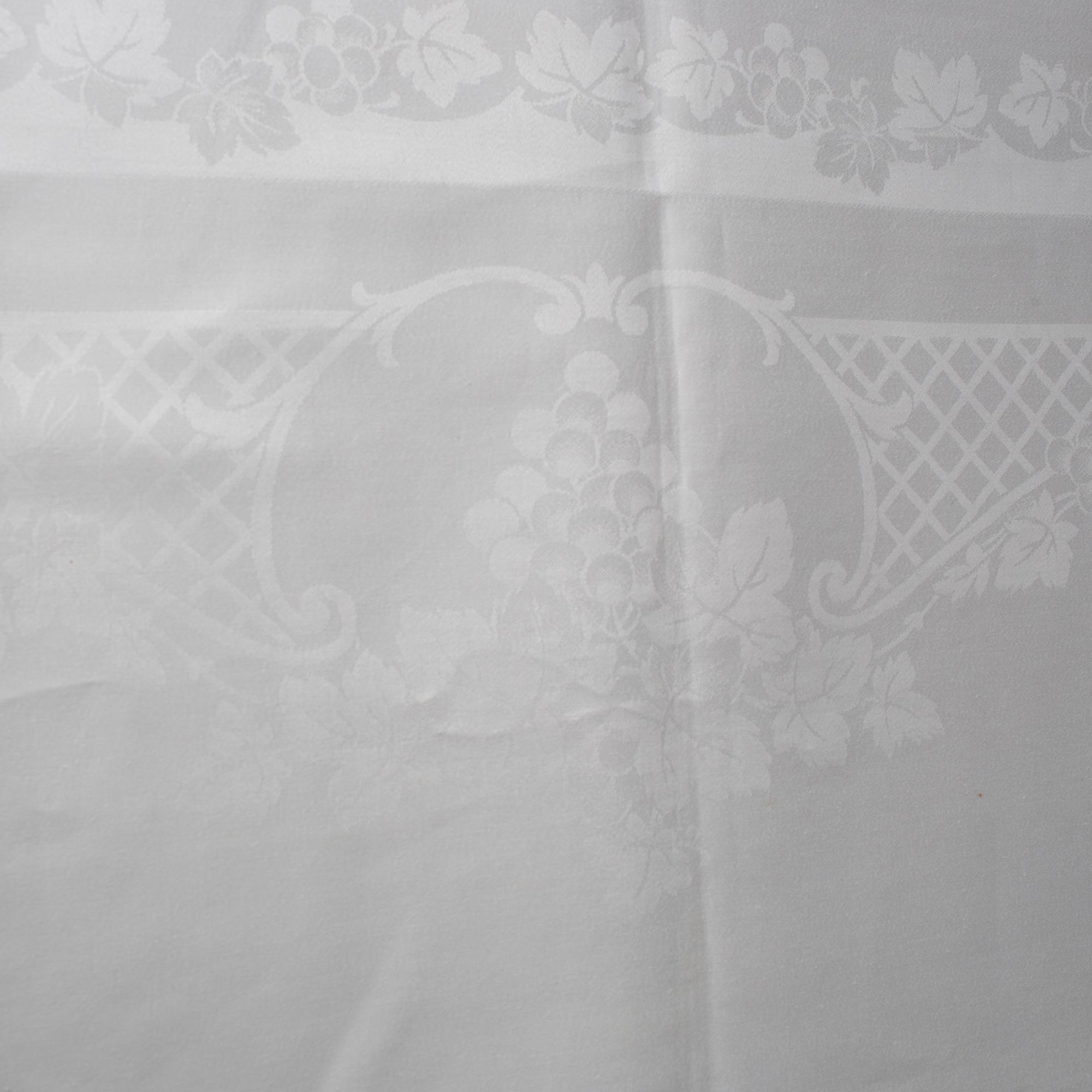 Dukar, 4 st., linnedamast, ca 220 x 181 cm vardera,  
Irland 1900-tal.