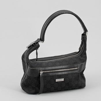 VÄSKA samt SKOR, 3 delar, Gucci.