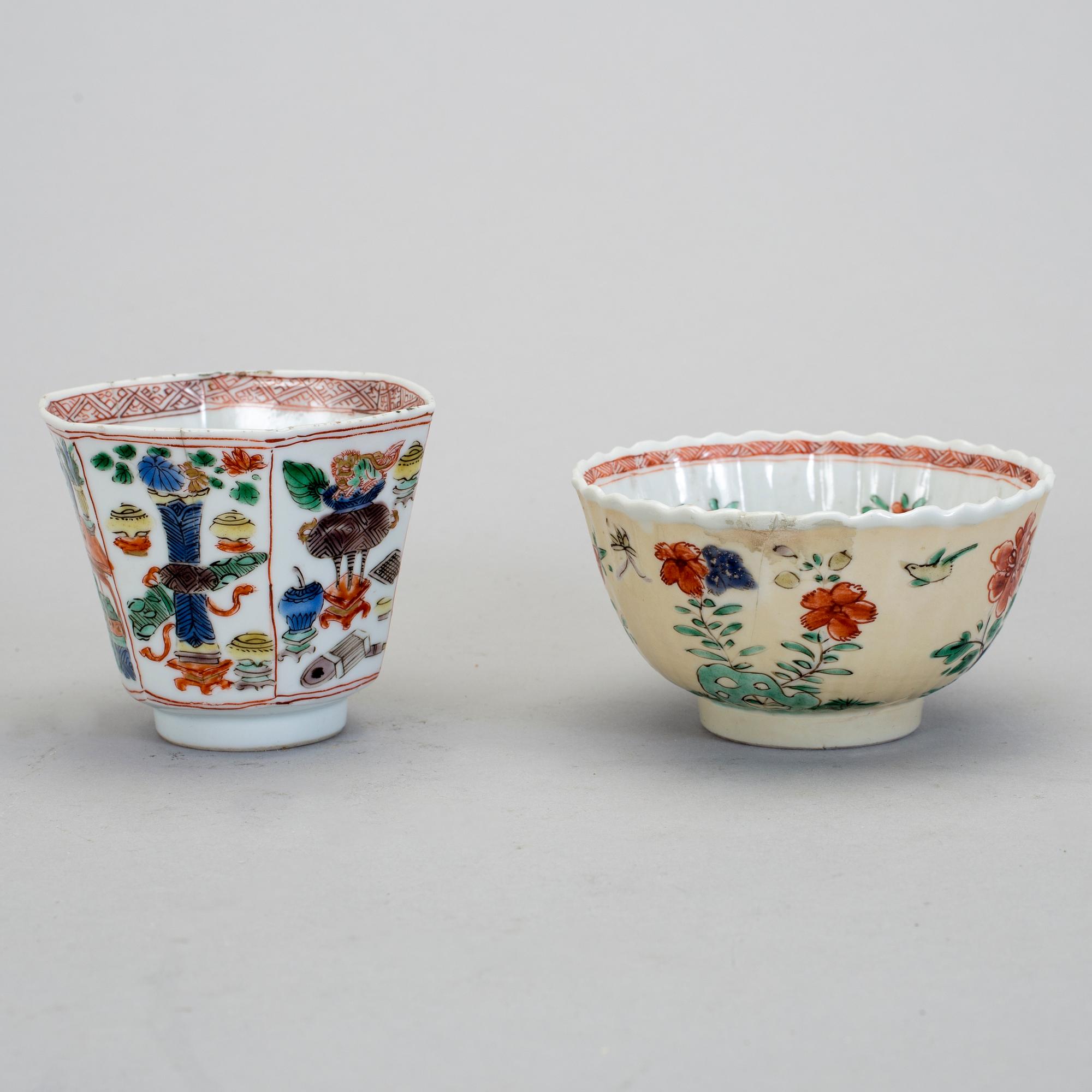 KOPPAR, 2 st, porslin, Kina, 1700-tal.
