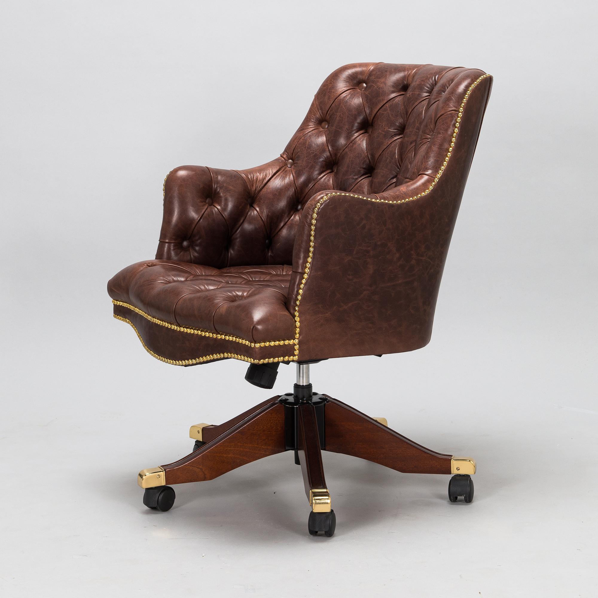 Skrivbordsstol, Chesterfield-modell, 1900-talets slut.