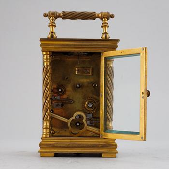 A set of five carriage and miniature clocks, 19th/20th Century.