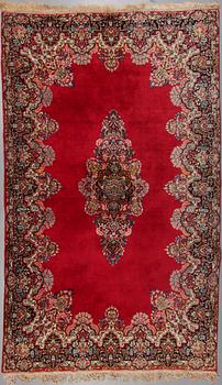MATTA, Kirman, 1900-talets andra hälft, 270 x 180 cm.