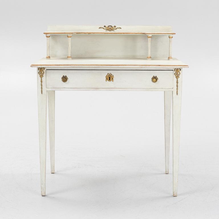 Skrivbord med uppsats, Gustaviansk stil, 1900-tal.