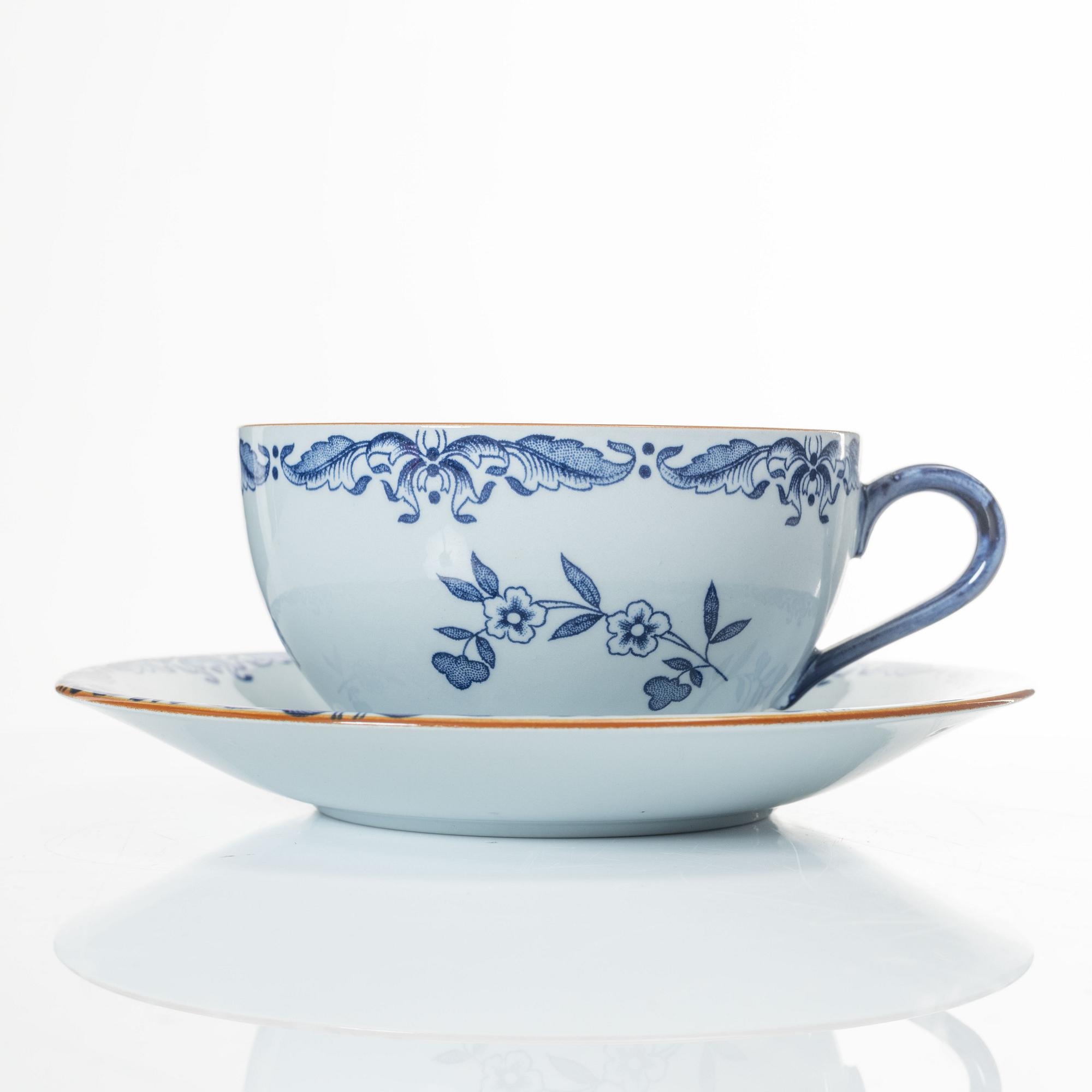 A 33-piece 'Ostindia' creamware tea and coffee service, Rörstrand.