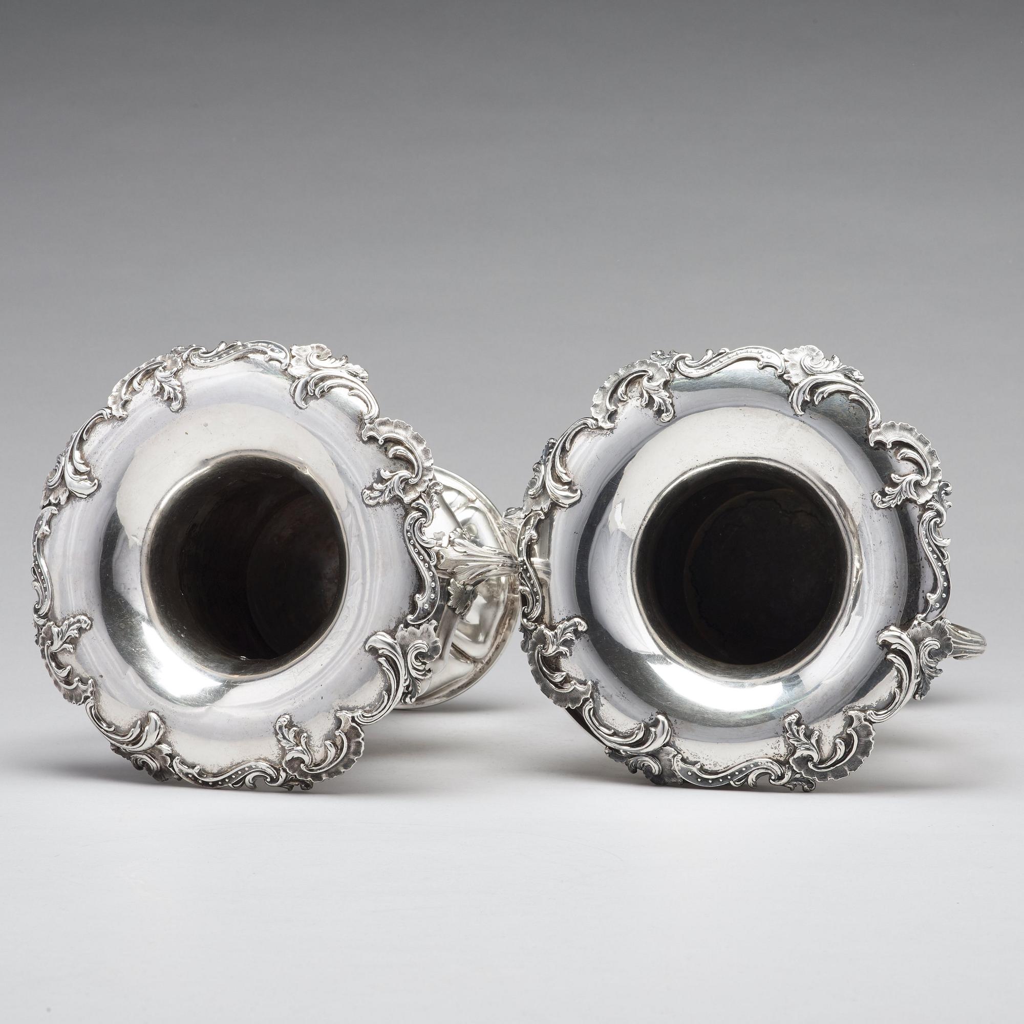 Carl Johann Tegelsten, champagnekylare, ett par, silver, S:t Petersburg 1842. Nyrokoko.