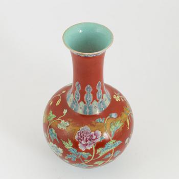 A famille rose red ground vase, probably Republic, first half of 20th century.