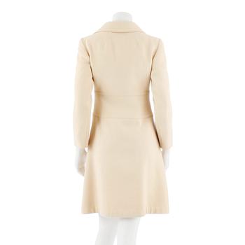 LOUIS FÉRAUD, a light beige wool blend coat, from 1968.