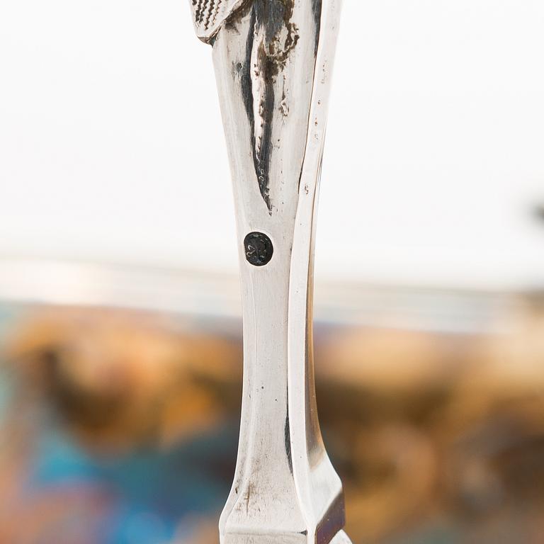 Carl Johan Tegelsten, Leipäkori, hopeaa ja kullattua hopeaa, Pietari, Venäjä 1845.