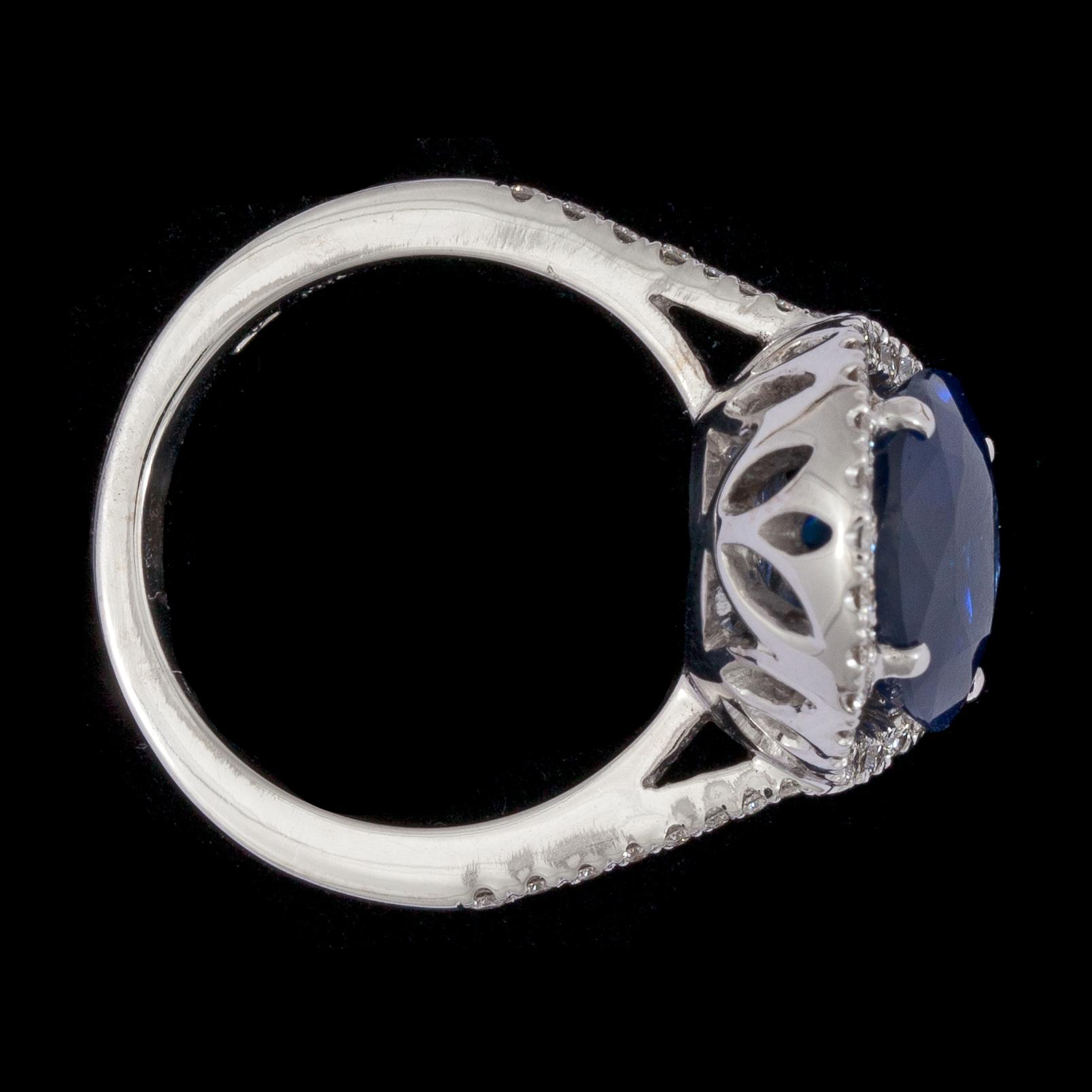 A blue sapphire, 7.43 cts, and brilliant cut diamond ring, tot. app. 0.45 cts.