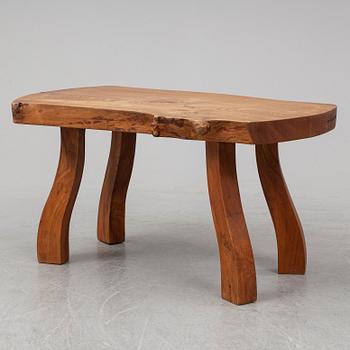 A 'Naturbord' elm coffee table, C. A. Beijbom, Simlingegården. 1966.