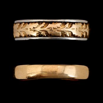 RINGAR, 2 st, 18K guld/vitguld, svenska stämplar, 1946 och 1966. Total vikt ca 11 g.