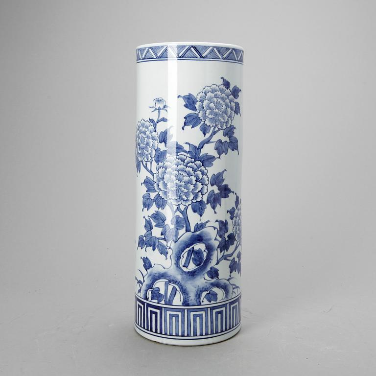 PARAPLYSTÄLL, porslin, Kina, modern tillverkning.