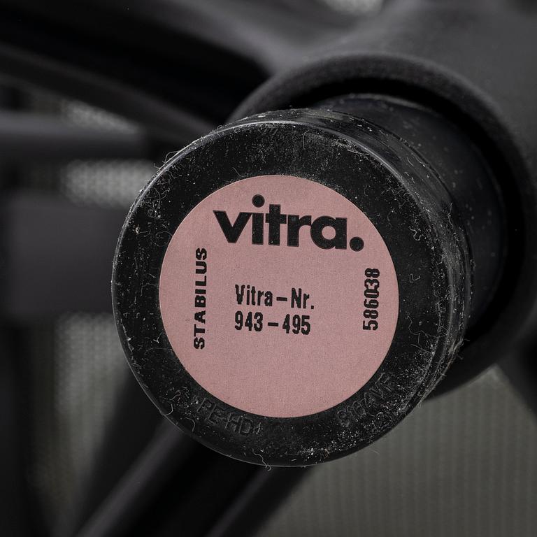 Charles & Ray Eames, kontorsstol "EA 108" för Vitra, 2015.