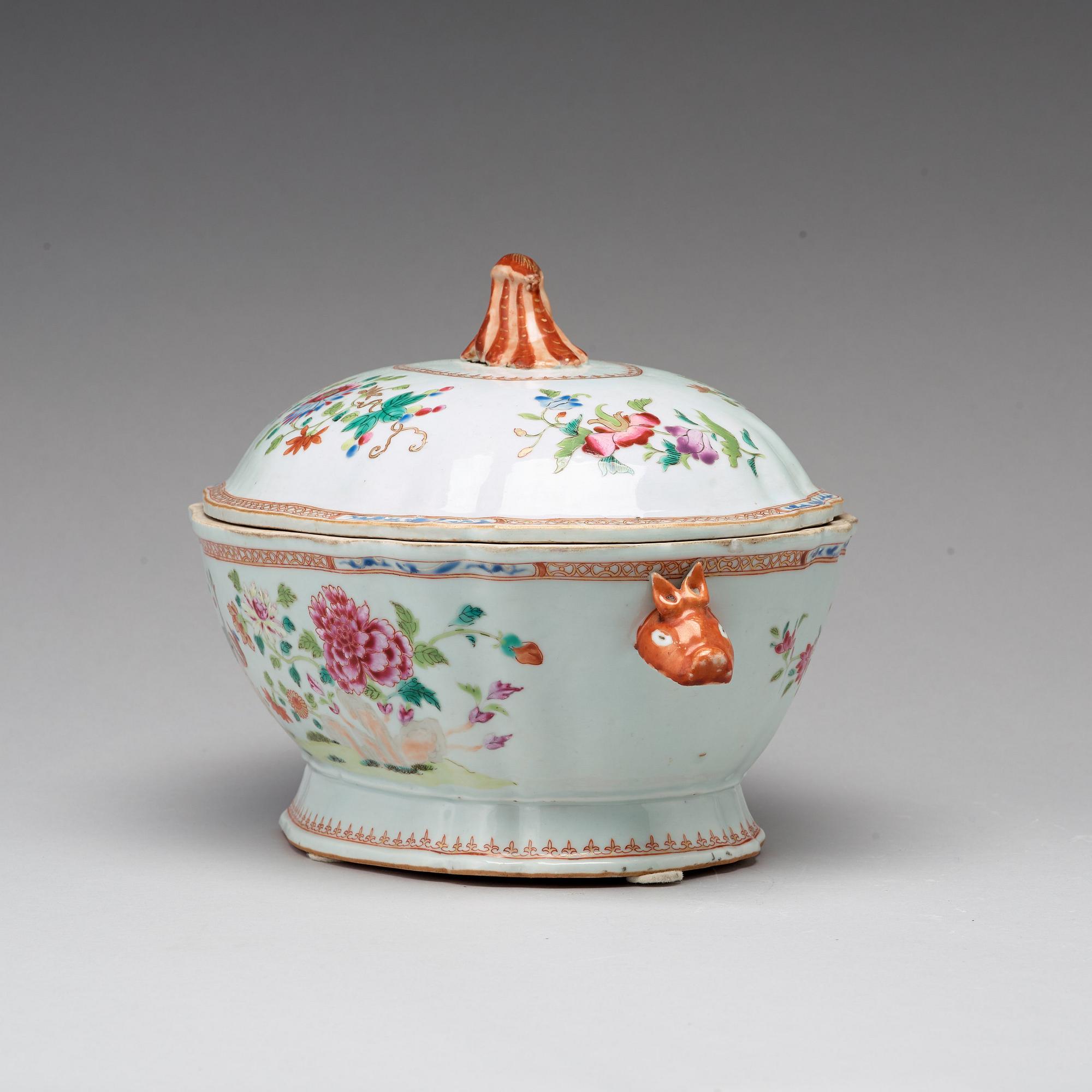 A famille rose 'double peacock' tureen with cover, Qing dynasty, Qianlong (1736-95).