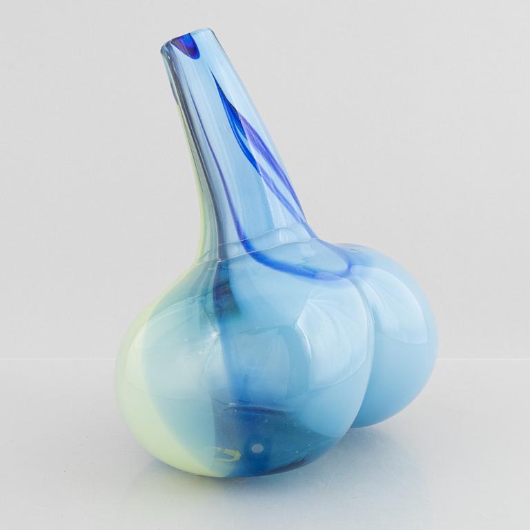 Erik Dietman, a glass sculpture/vase, Cirva 1989.