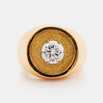 461. A WA Bolin ring in 18K gold set with a round brilliant-cut diamond.