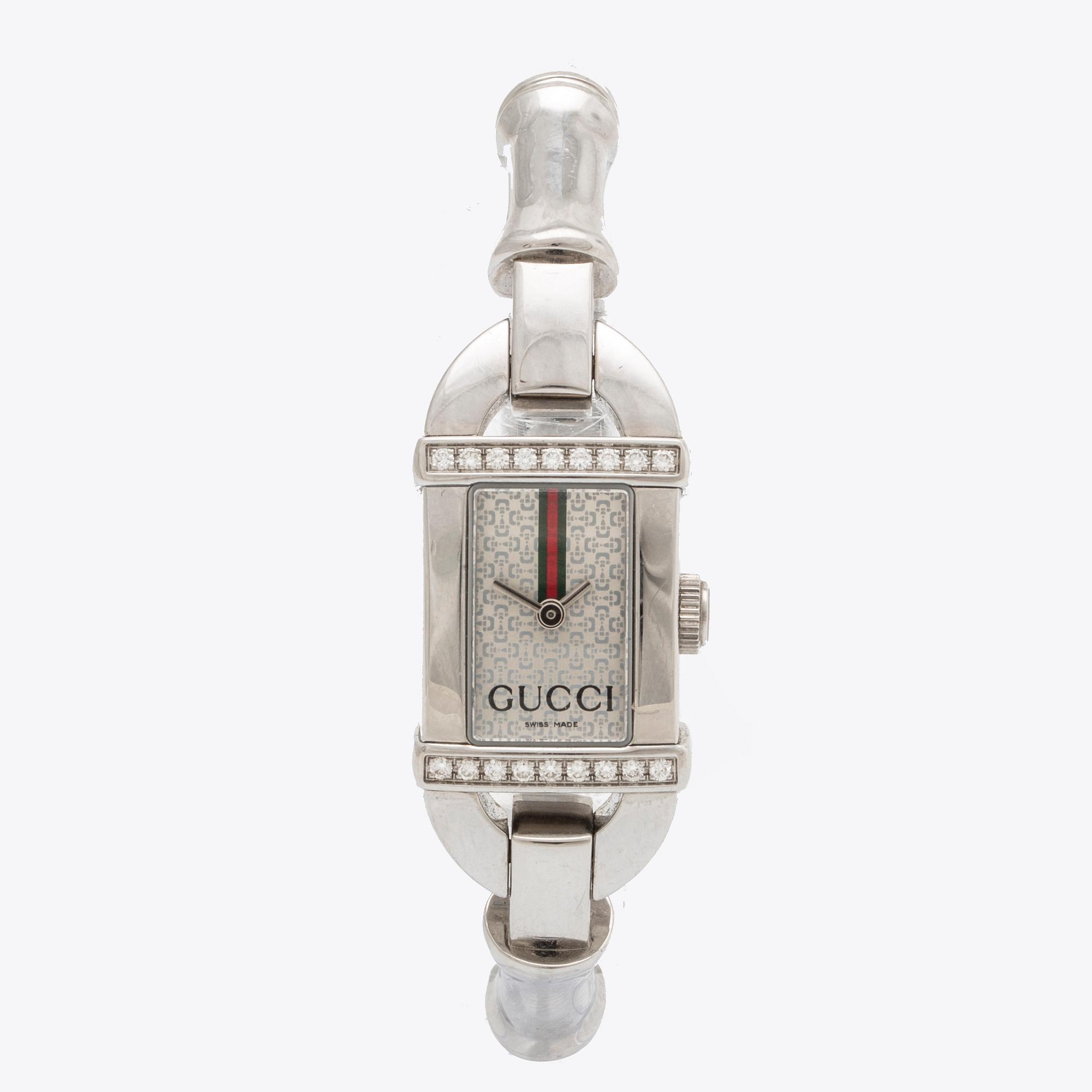 Gucci wristwatch 6800L Bamboo, stainless steel with diamonds, approx 16 x 20 mm, quartz.