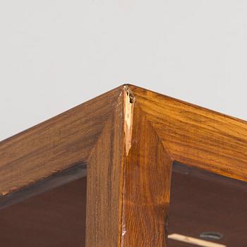 Severin Hansen, sivupöytiä, pari, malli 140, Haslev Møbelfabrik,Tanska, 1900-luvun puoliväli.