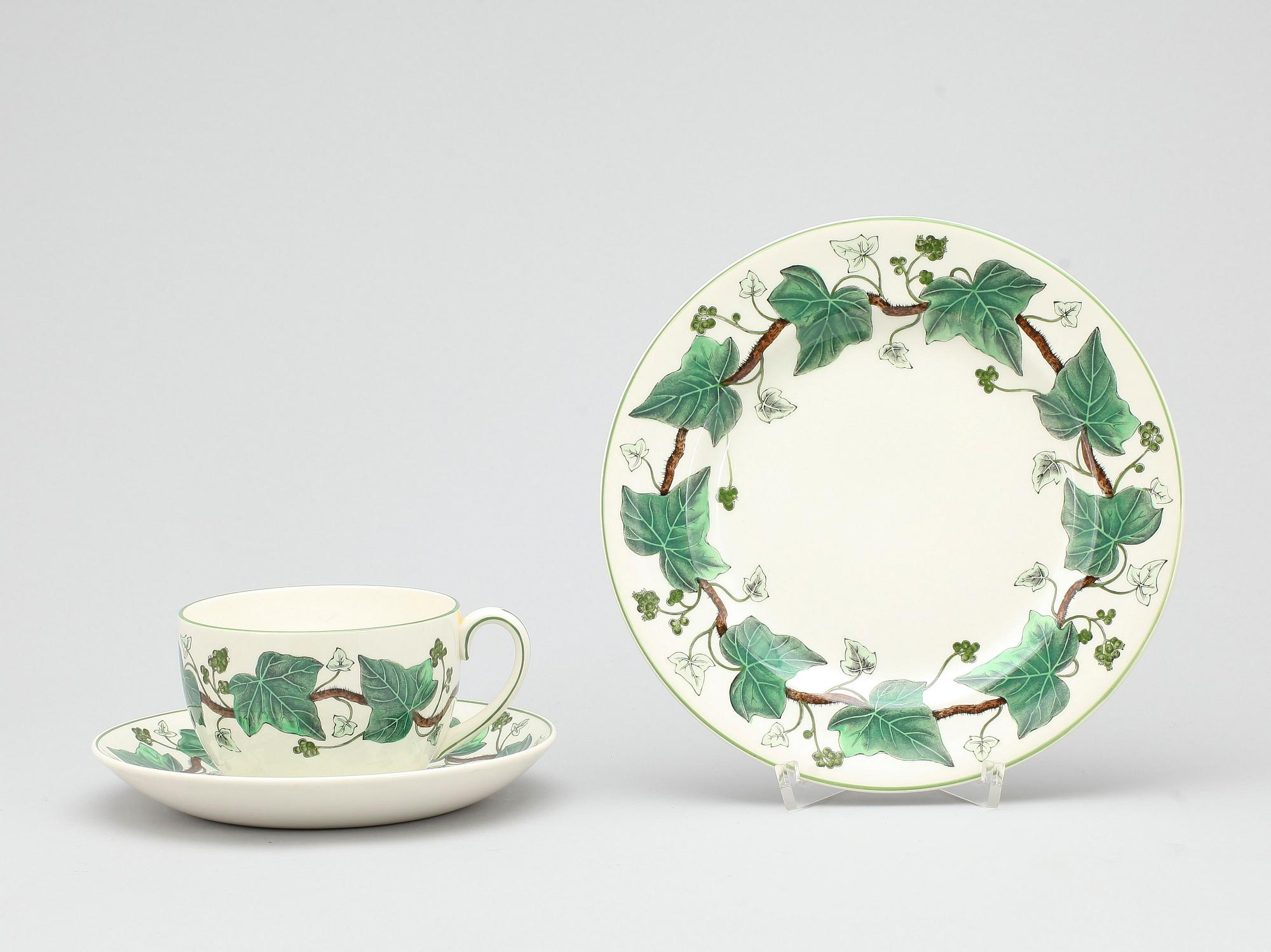TESERVIS, 12 delar, keramik, "Napoleon Ivy" Wedgwood.