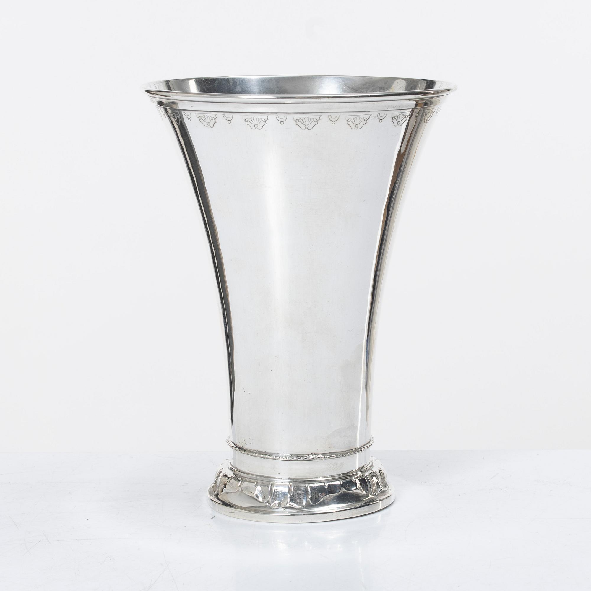 Guldsmedsaktiebolaget (GAB), A Swedish silver beaker, Stockholm 1936.