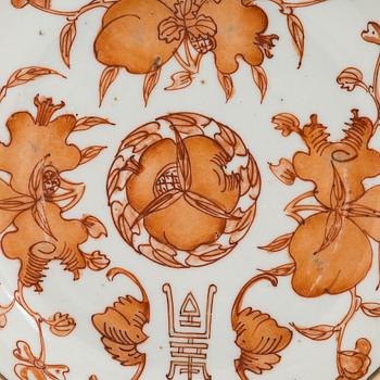 Five late Qing dynasty porcelain plates, early 20th century.