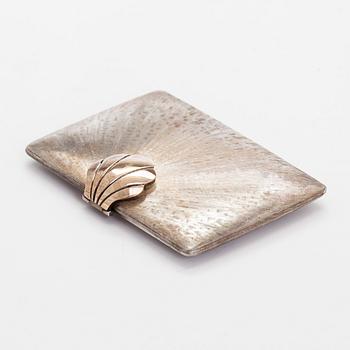 Powder box, silver, Italy.