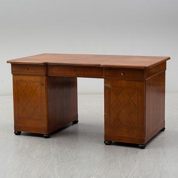 SKRIVBORD, 1900-talets första hälft.