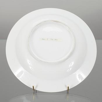 TALLRIK, porslin, möjligen Ryssland sekelskiftet 1700/1800-tal.