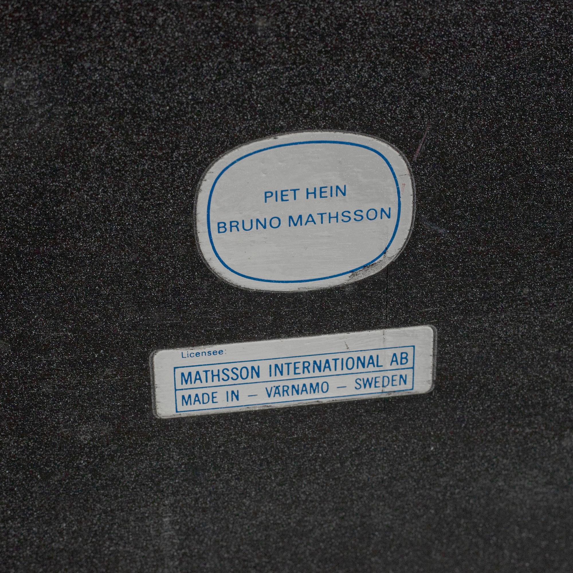 Bruno Mathsson & Piet Hein, bord "Trisuperellips", Mathsson International.