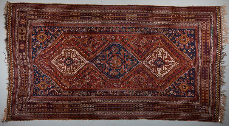 MATTA, Qashqai. Semi- antik. Ca 303x167 cm.