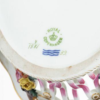 Royal Copenhagen, a lattice bowl and stand, 'Saxon Flower', Denmark, 1889-1922.