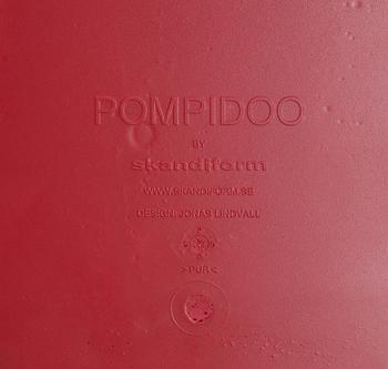 STOLAR, ett par. "Pompidoo" design Jonas Lindvall.