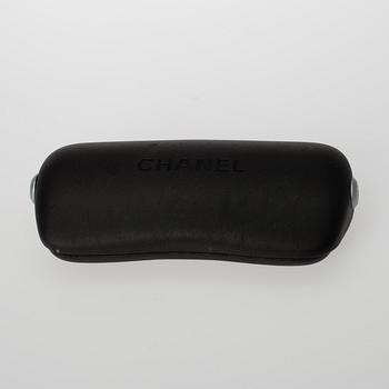 SOLGLASÖGON, Chanel.
