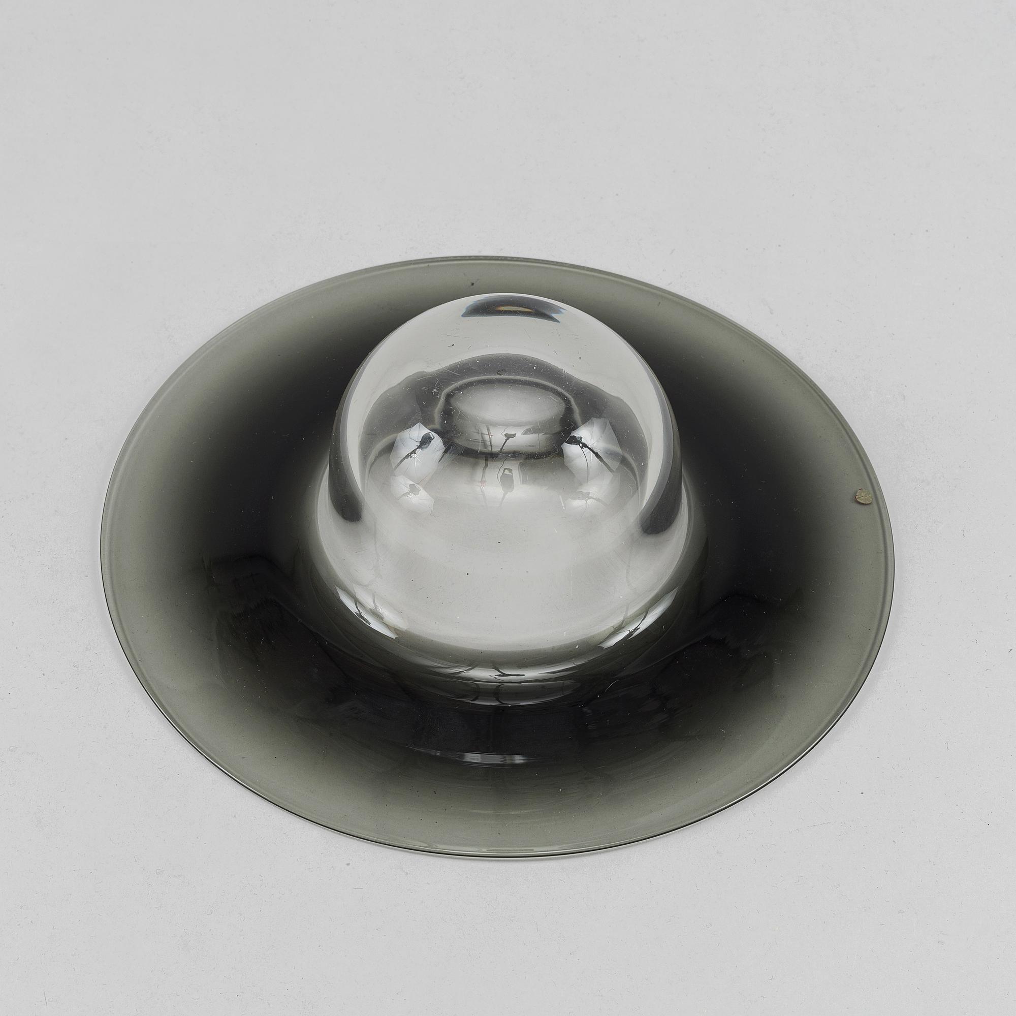 Timo Sarpaneva, a 'Cardinal's hat' glass bowl, Iittala, signed and dated -57.