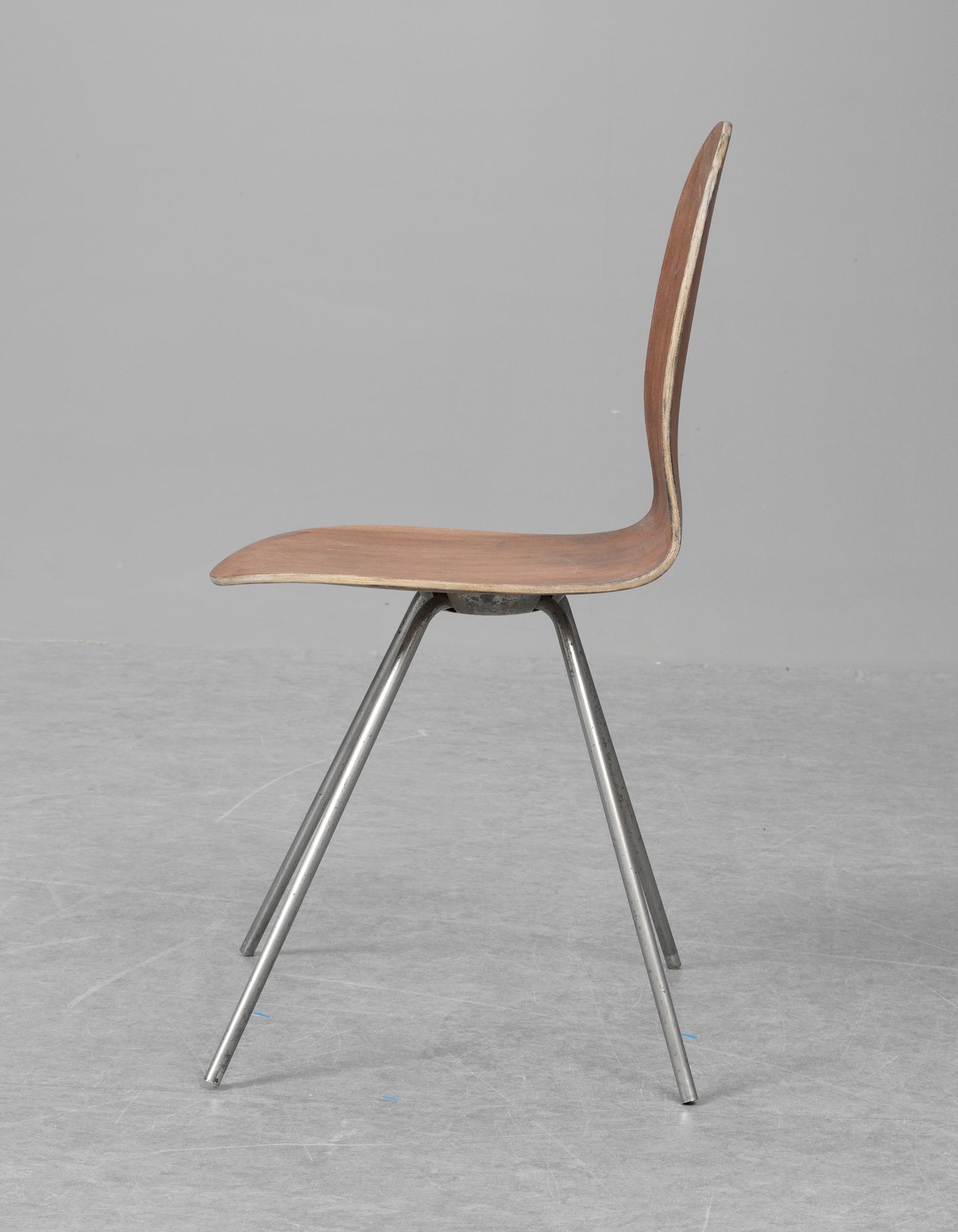 An Arne Jacobsen chair, "Tungan", Fritz Hansen, Denmark 1950/60's.
