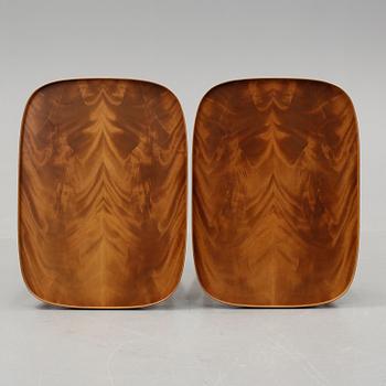 Josef Frank, sidobord, ett par, Firma Svenskt Tenn, modell 974, efter 1985.