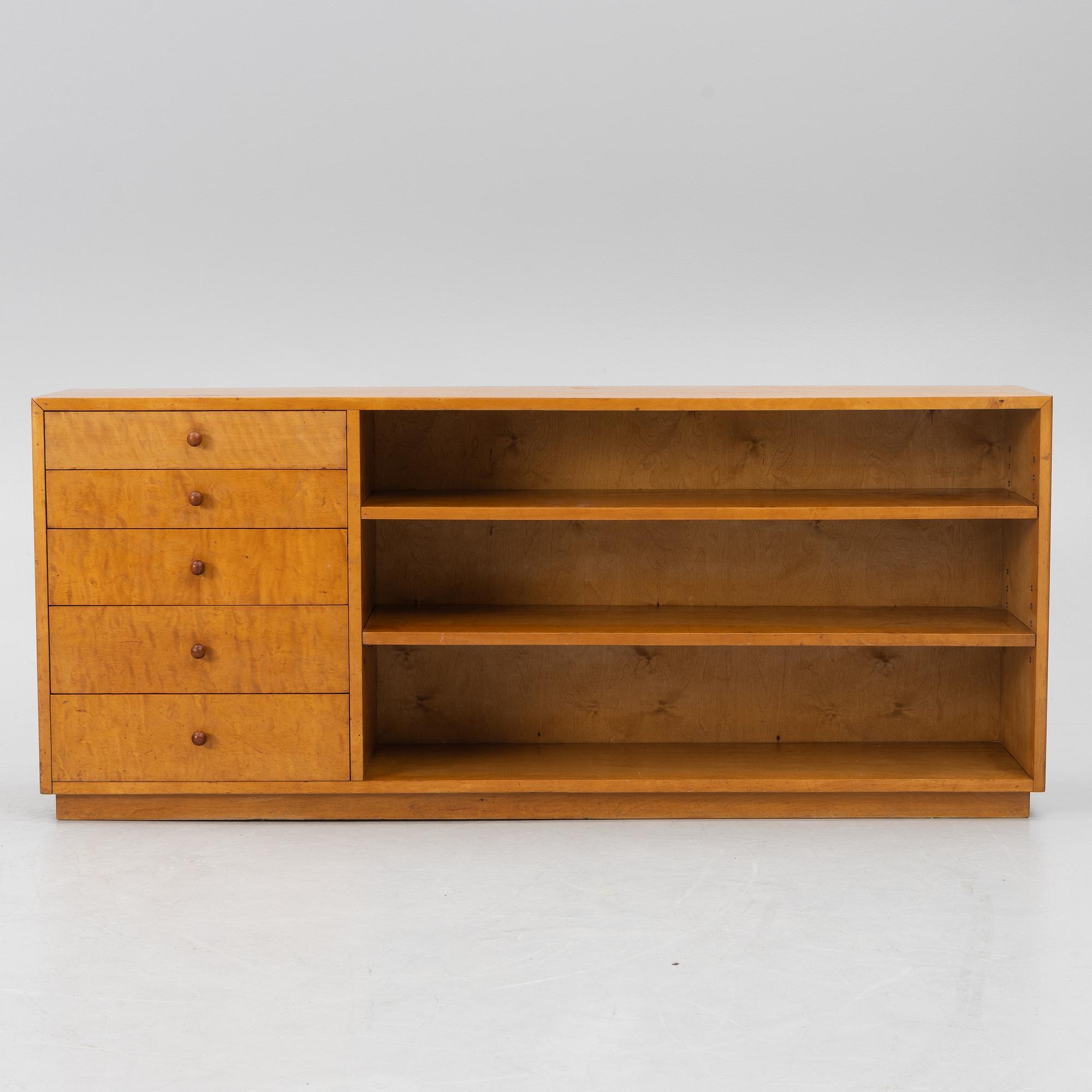 Bookcase / sideboard, first half of the 20th century.