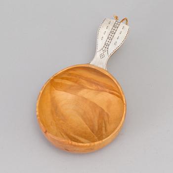 A "kåsa" by Erland Hedman, Jokkmokk.