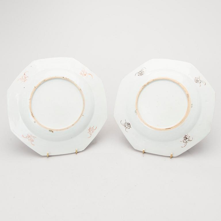 A pair of 18th Century Chinese octagon shape porcelain dishes.