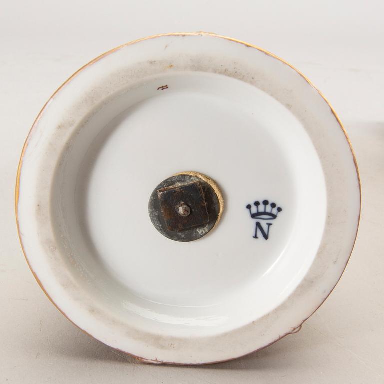 A set of two porcelain figurines beginning of 20th century.