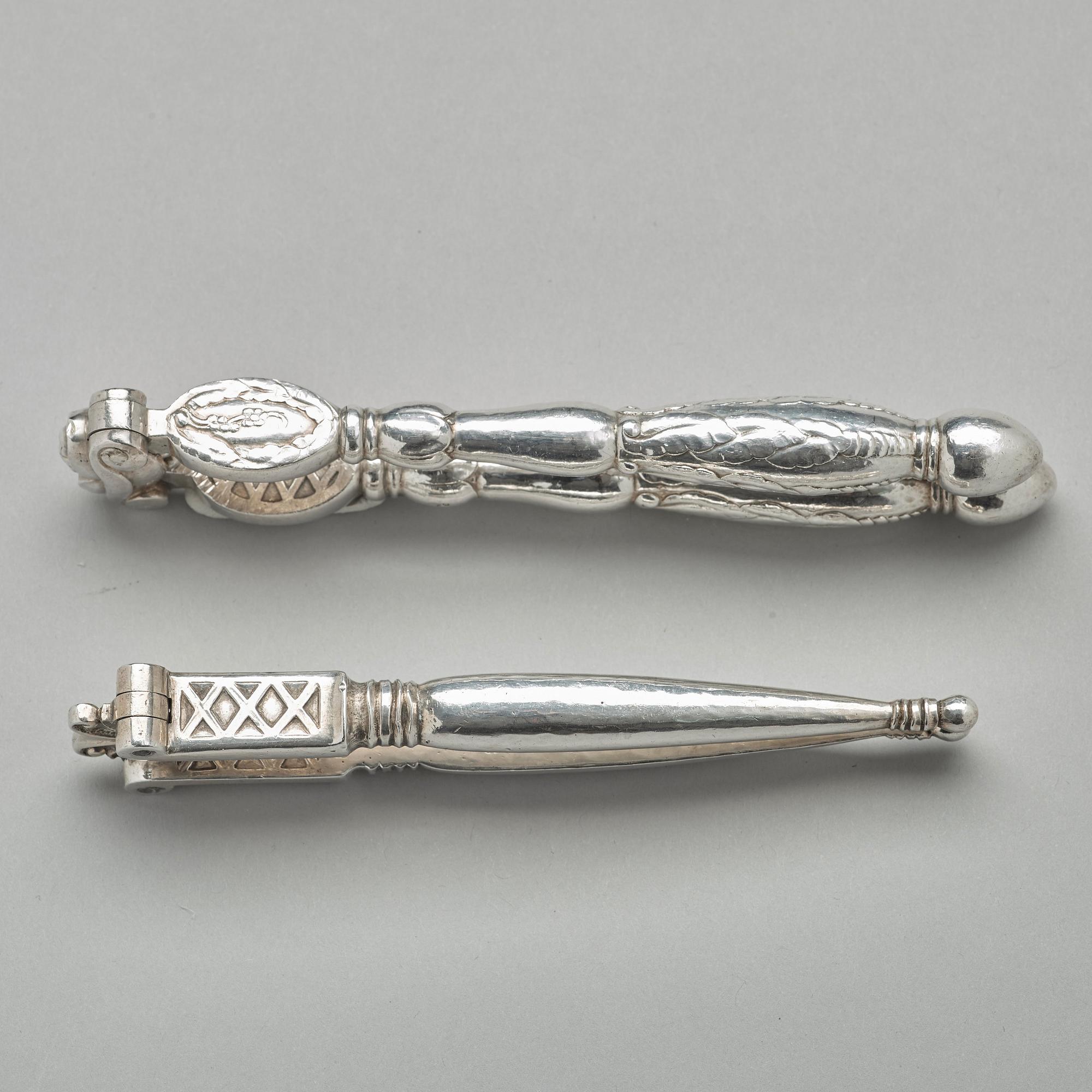 Georg Jensen, OCH JOHAN ROHDE, nötknäppare, 2 st, Firma Georg Jensen, Köpenhamn 1919-27, 830/1000.
