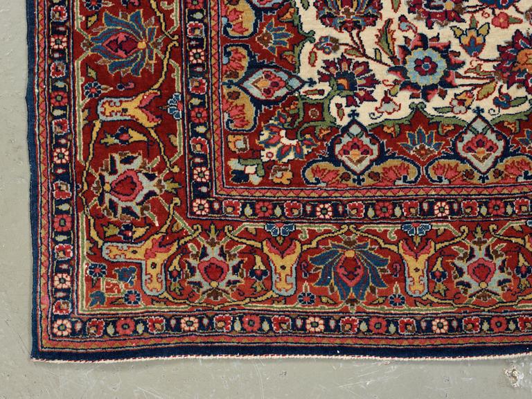 SEMI-ANTIQUE KASHAN. 213 x 145 cm.