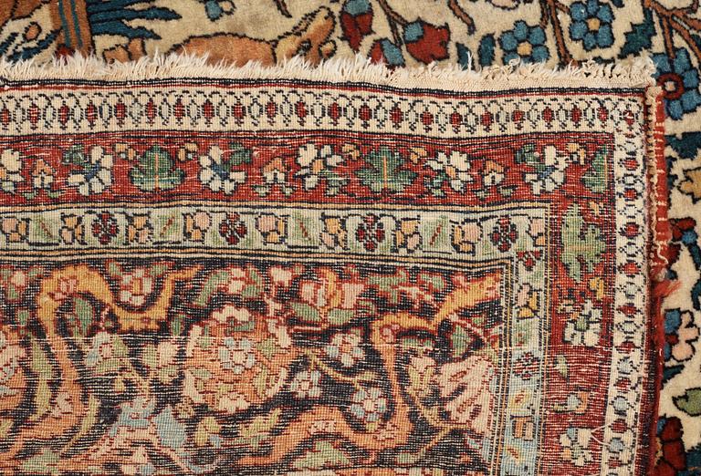 CARPET. Semi-antique Esfahan possibly. 278,5 x 203 cm.