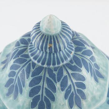 Josef Ekberg, lockurna, "Sgrafitto", Gustafsberg, 1913.