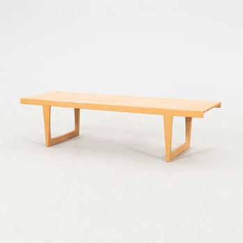 Yngvar Sandström, bänk "Tokyo" Triva-serien för Nordiska Kompaniet (NK), formgiven 1962.