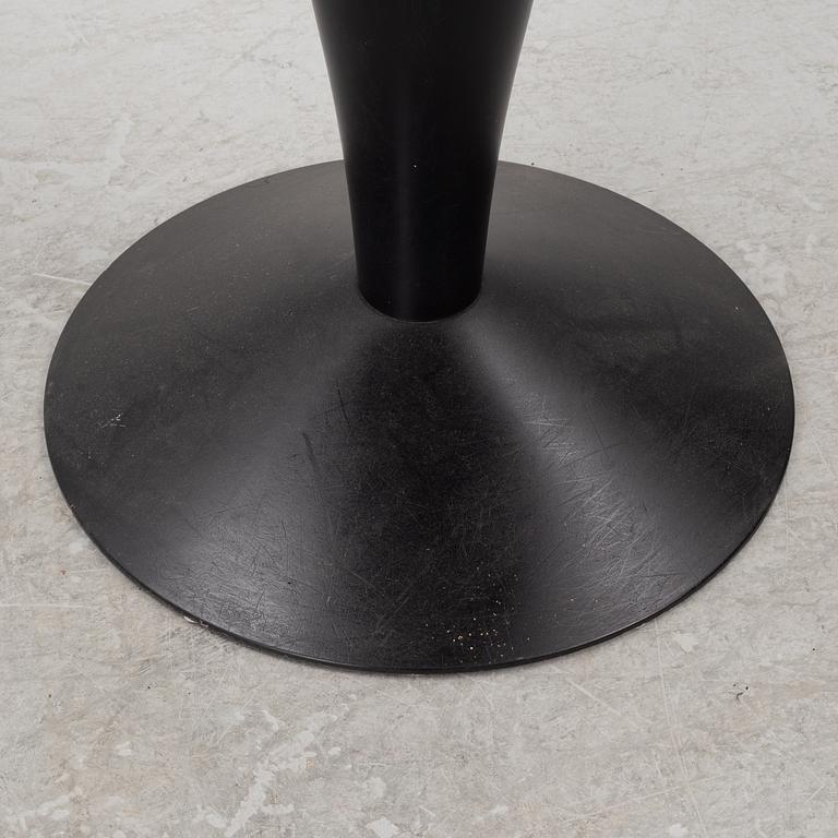 Philippe Starck, bord, "Miss Balú", Kartell, Italien.