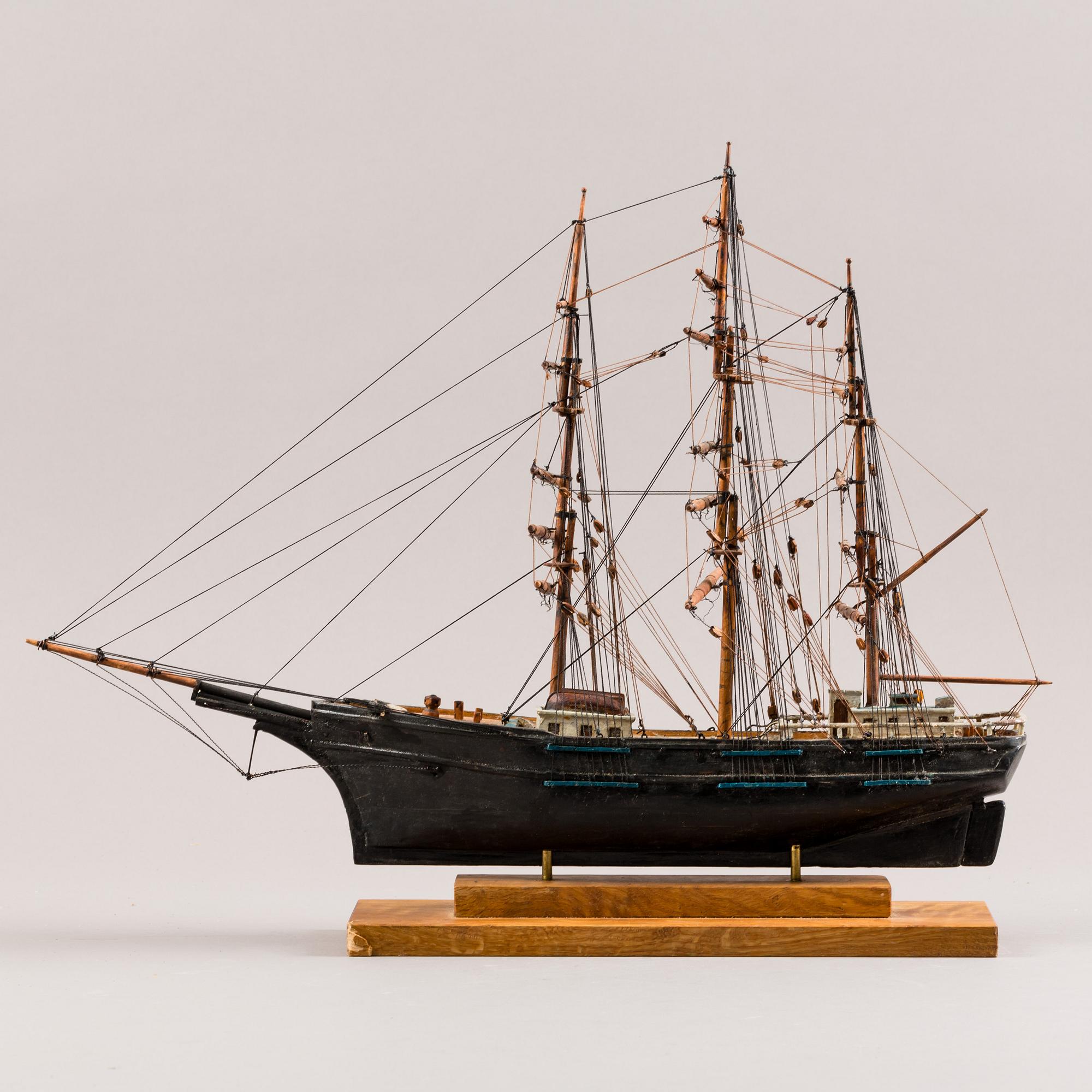 MODELLSKEPP, Amerikansk Rigg. Enligt påskrift bygg 1880 och renoverad 2015.