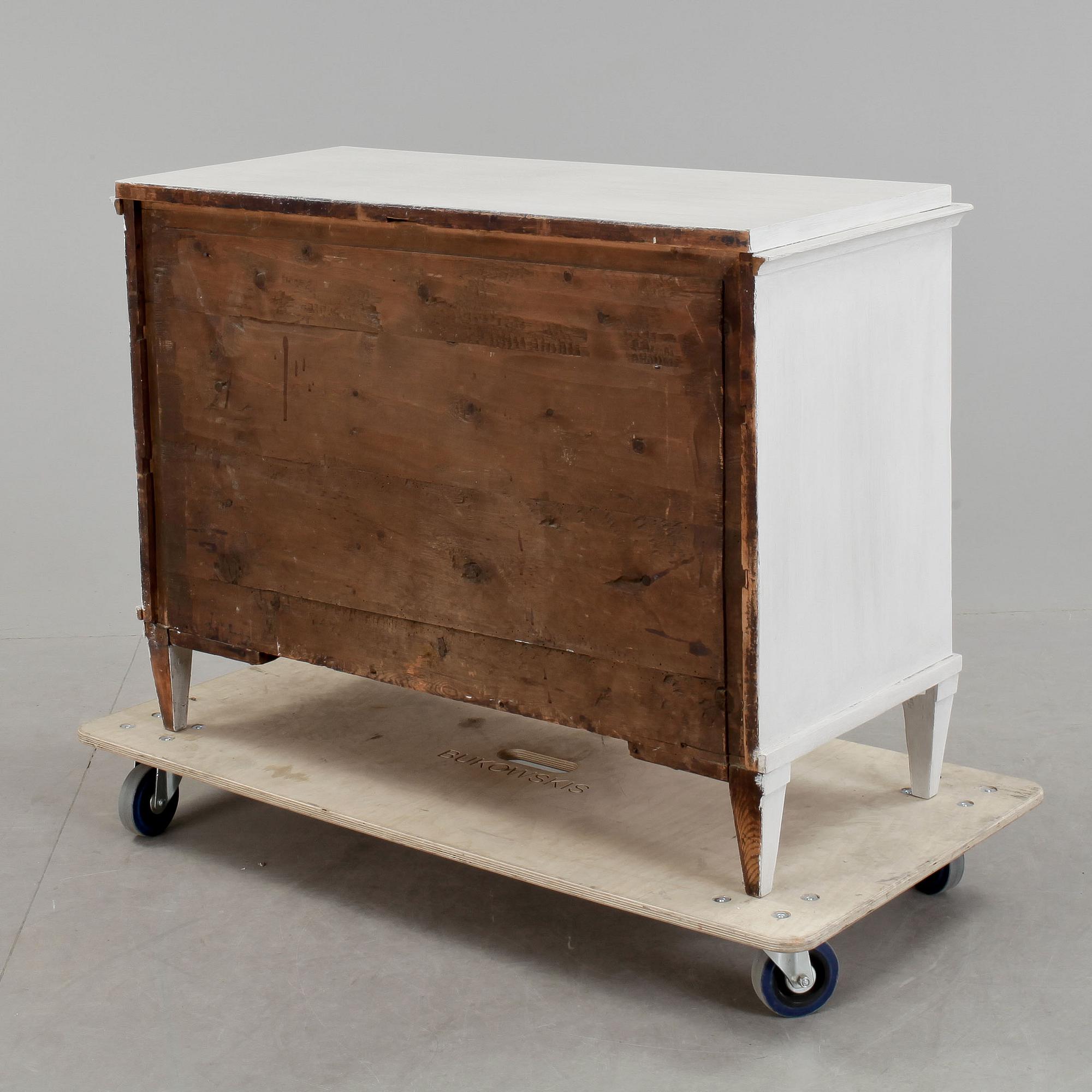 BYRÅ, sengustaviansk, 1800-talets början.