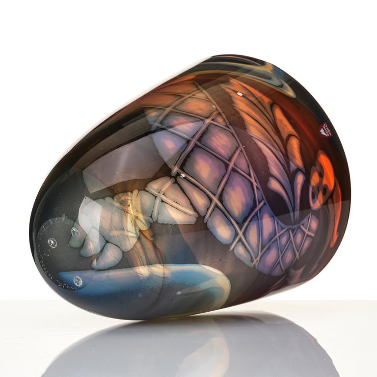 Eva Englund, a 'graal' glass vase, Orrefors, Sweden 1987.